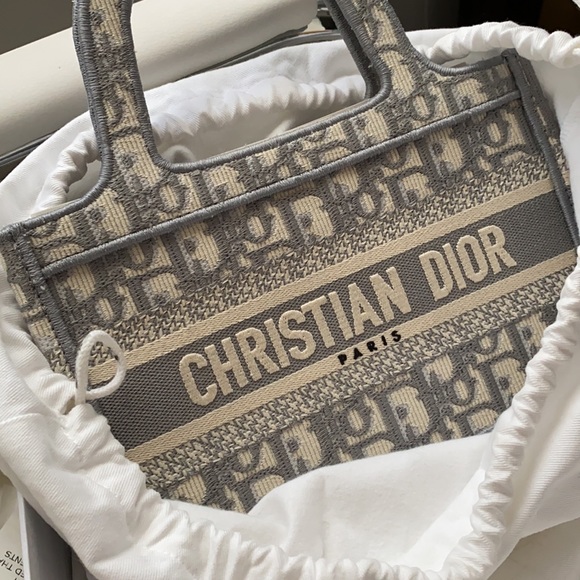 Dior mini book tote - Picture 2 of 6